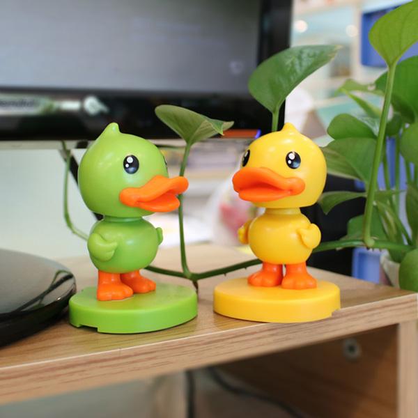 Plastic PVC Bobble Head Dolls Car For Car dashboard OEM ODM 1